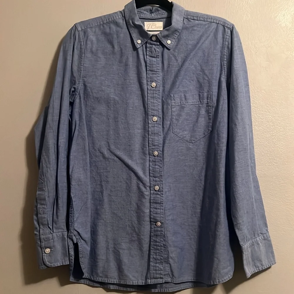 🔘J.Crew Flex Washed Button Up Lightweight Denim Slim And Untucked Vintage
